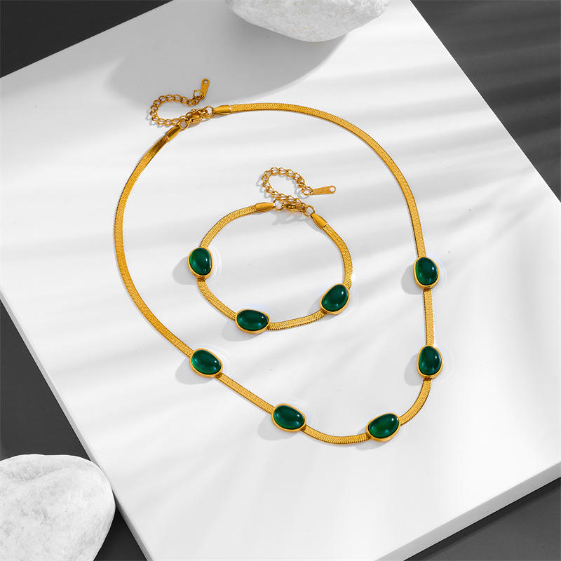Oval Green Crystal Pendant Necklace & Bracelet Set